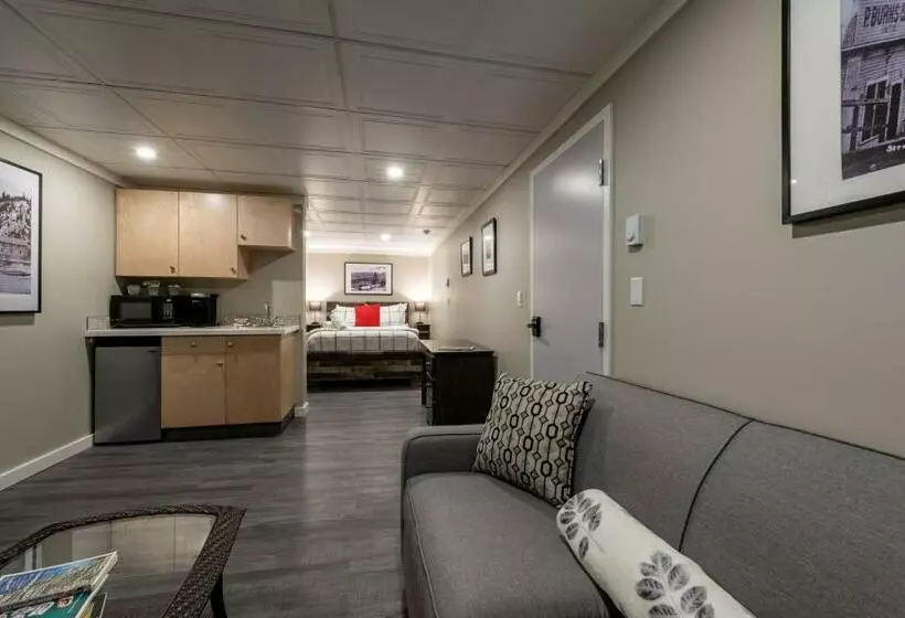 The Cache Hotel And Lodgings