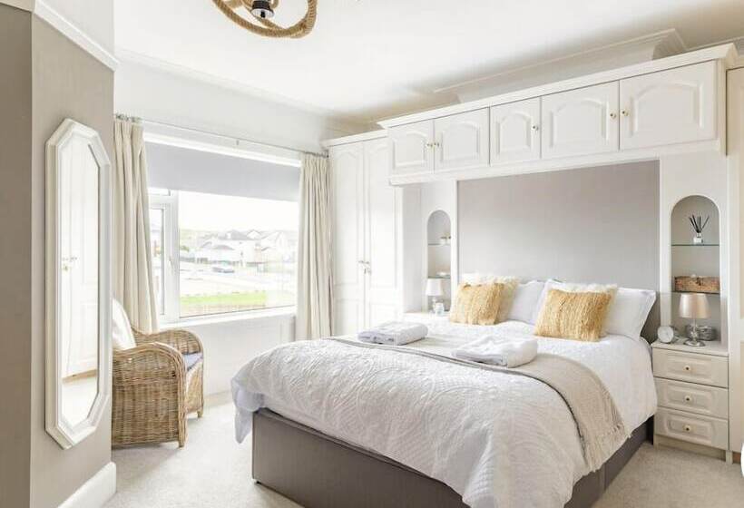 膳宿费 Larkhill House