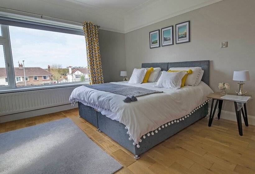 膳宿费 Larkhill House