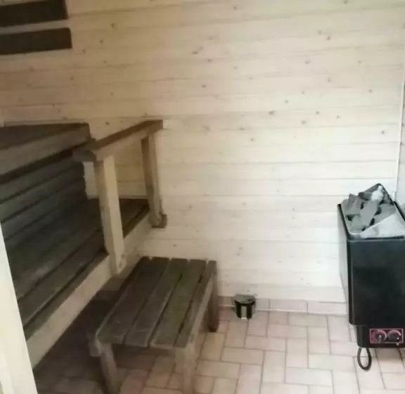 Retkeilymaja Köpsintie 4 B