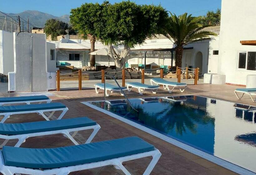 فندق صغير The Tree House Tenerife