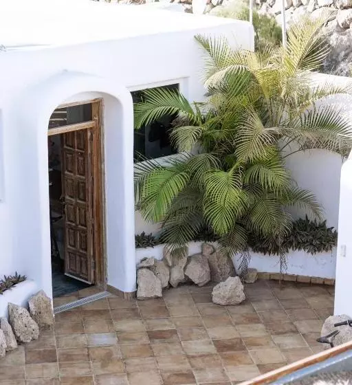 ユースホステル The Tree House Tenerife