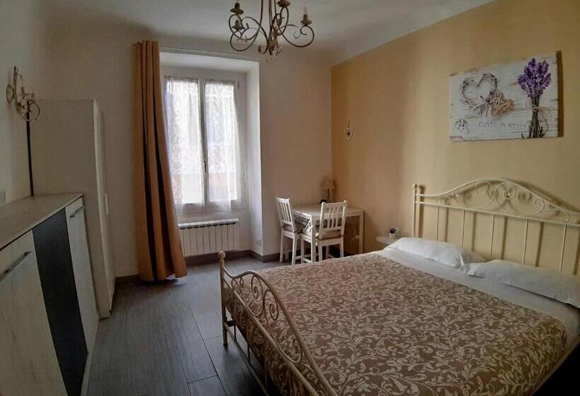 Bed and Breakfast A Due Passi Da
