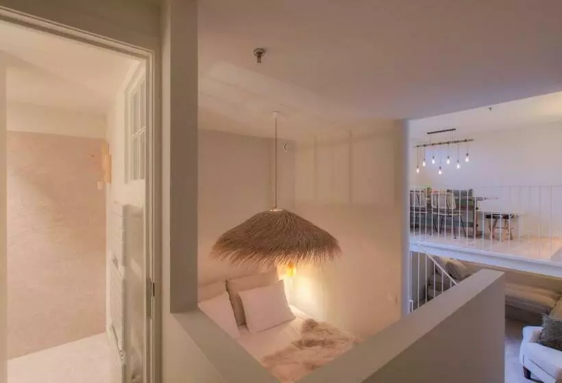 Aamiaismajoitus (B&B) Logie Marie With Hottub In The Garden