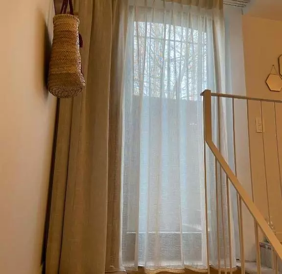 Aamiaismajoitus (B&B) Logie Marie With Hottub In The Garden