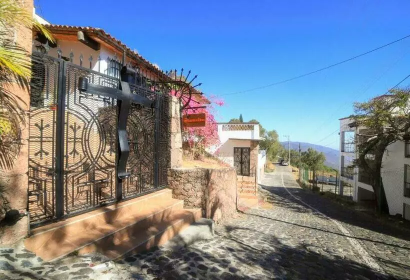 ホテル Casa De Las Cruces Taxco