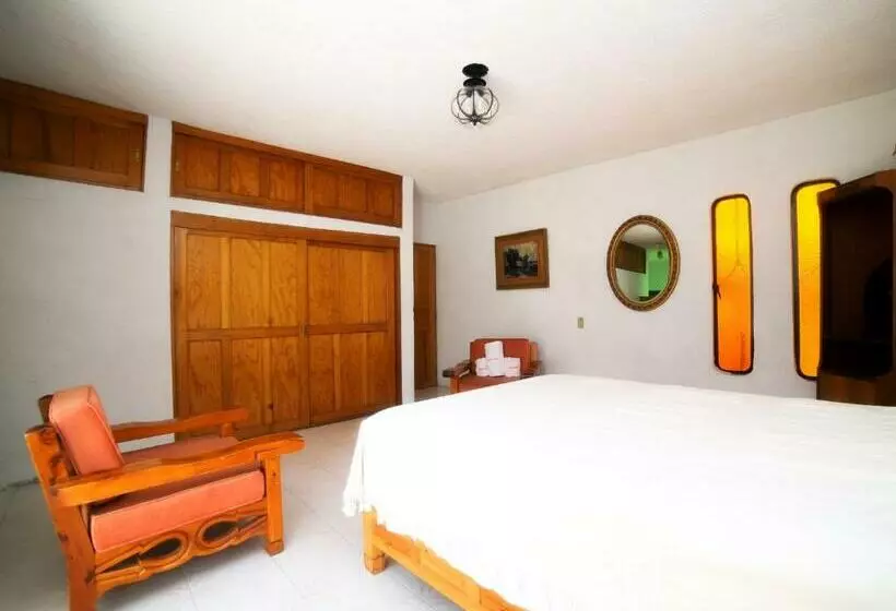 ホテル Casa De Las Cruces Taxco