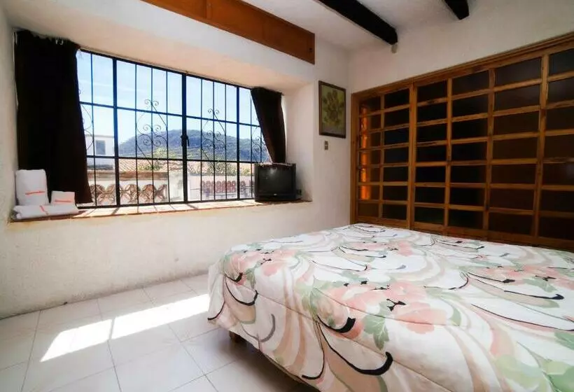 ホテル Casa De Las Cruces Taxco