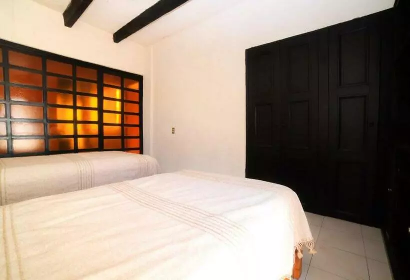 ホテル Casa De Las Cruces Taxco