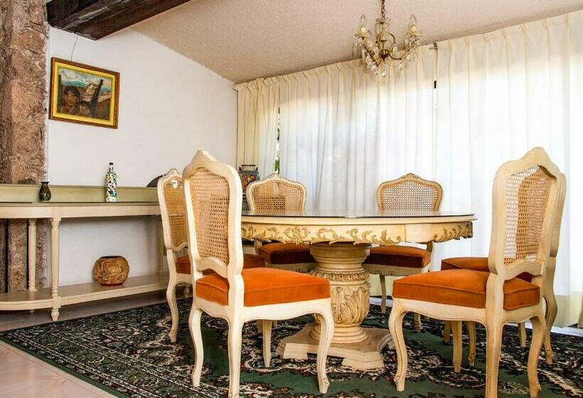 هتل Casa De Las Cruces Taxco