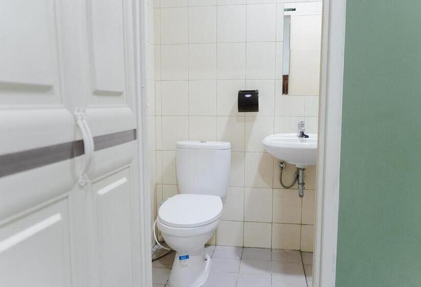 Hotel Social Hub By Twospaces