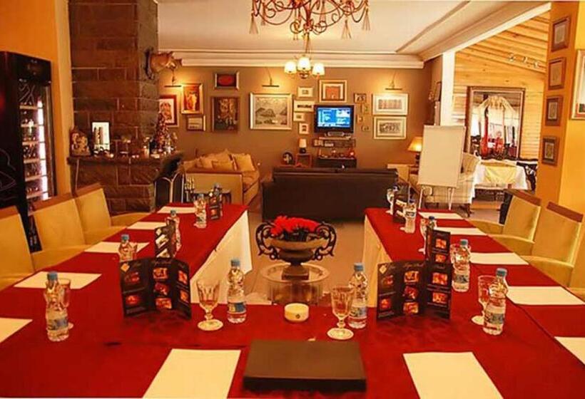 בית מלון כפרי Treetops Park