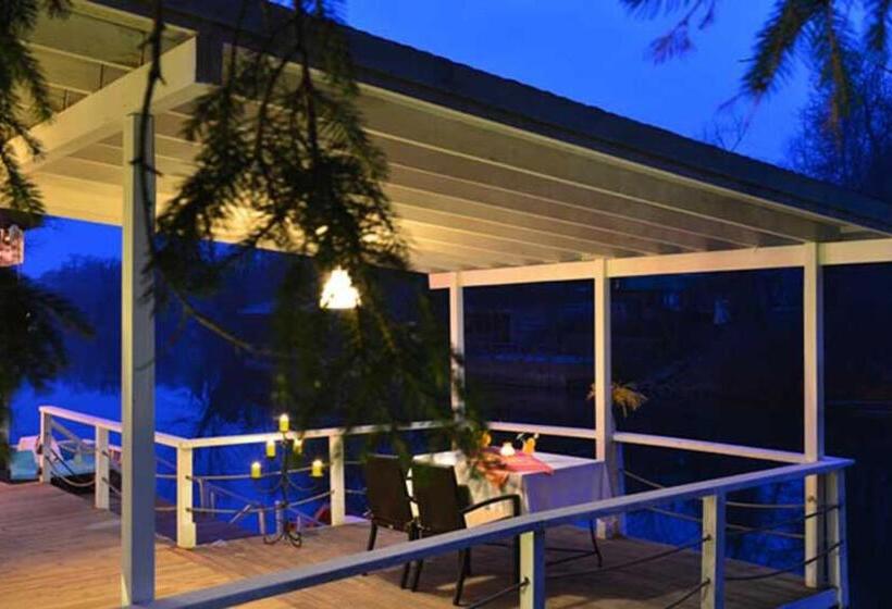 בית מלון כפרי Treetops Park