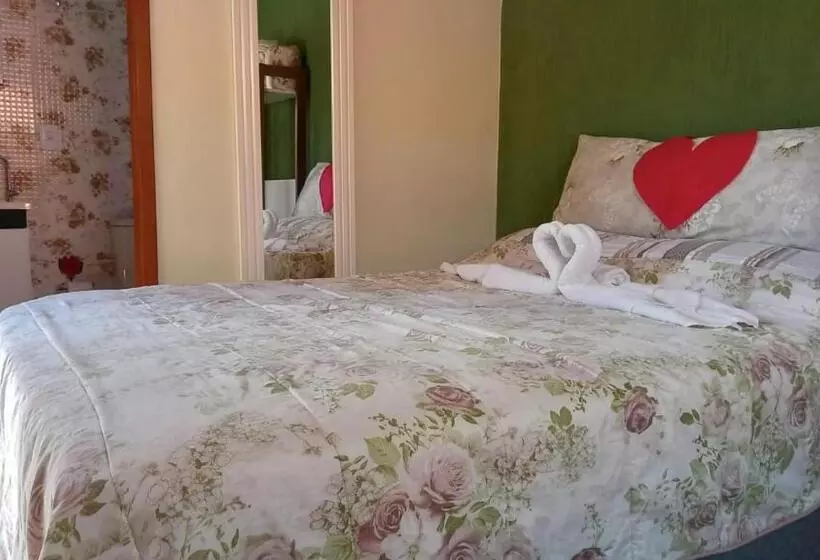 Majatalo Chalés Mimar Lumiar Suítes Individuais