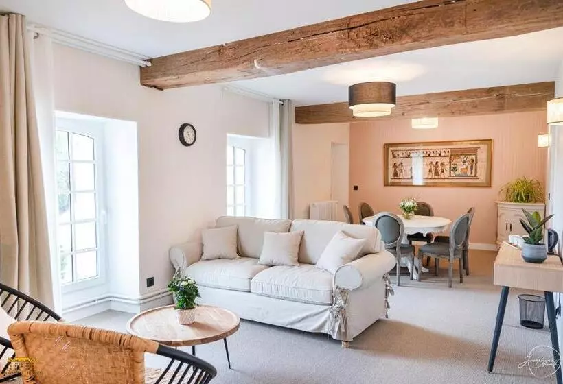 ペンション Château D Hermival