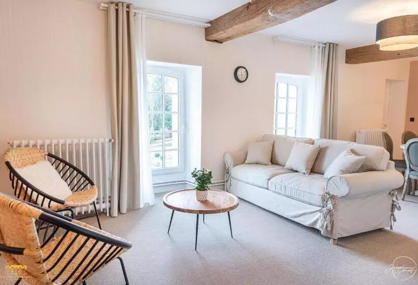 ペンション Château D Hermival