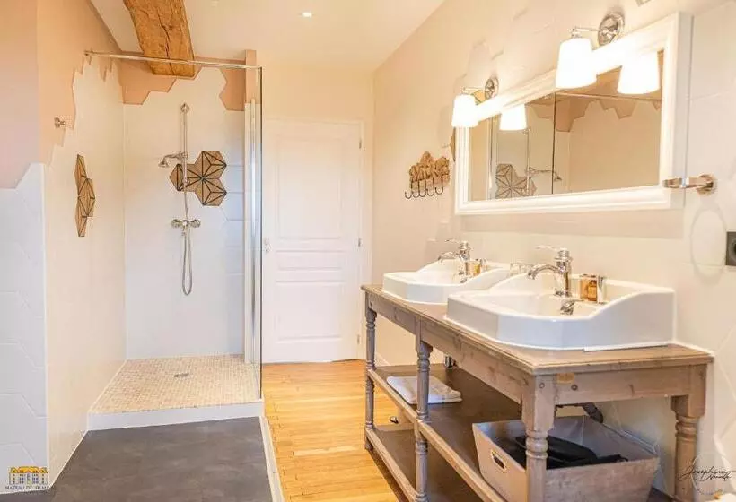 ペンション Château D Hermival