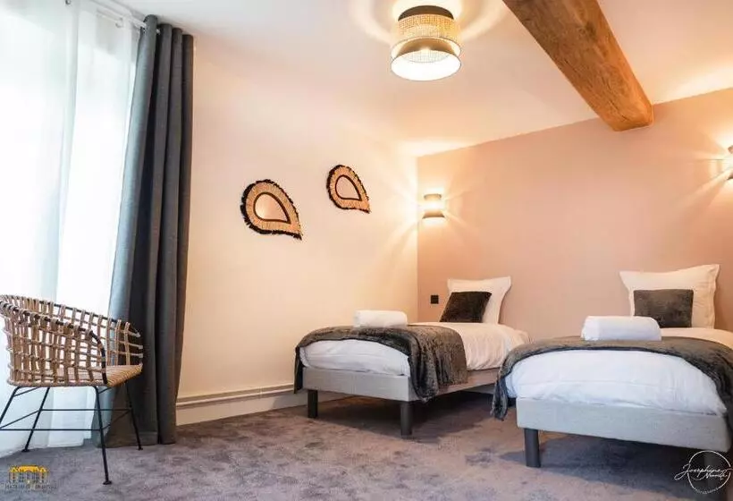 ペンション Château D Hermival