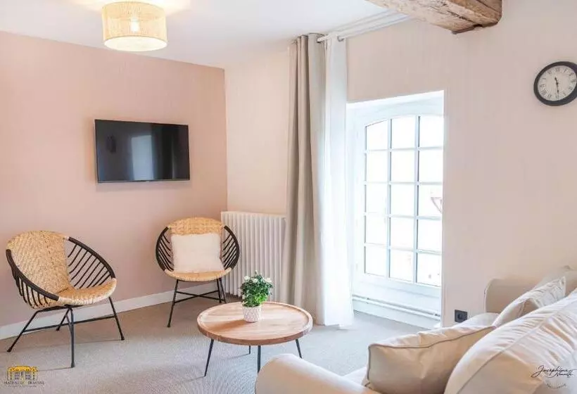 ペンション Château D Hermival