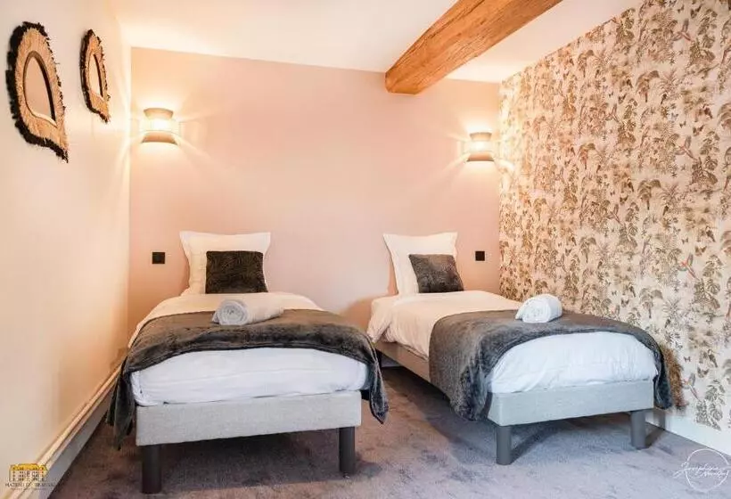 ペンション Château D Hermival