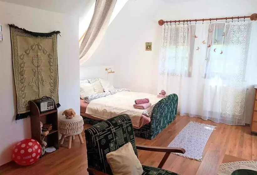 ペンション Vendégház A Csabay Kúriához