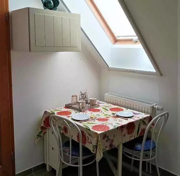 ペンション Vendégház A Csabay Kúriához