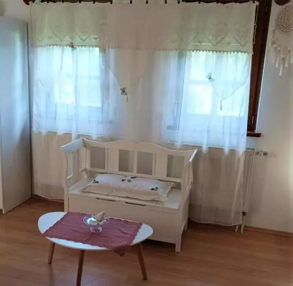 ペンション Vendégház A Csabay Kúriához