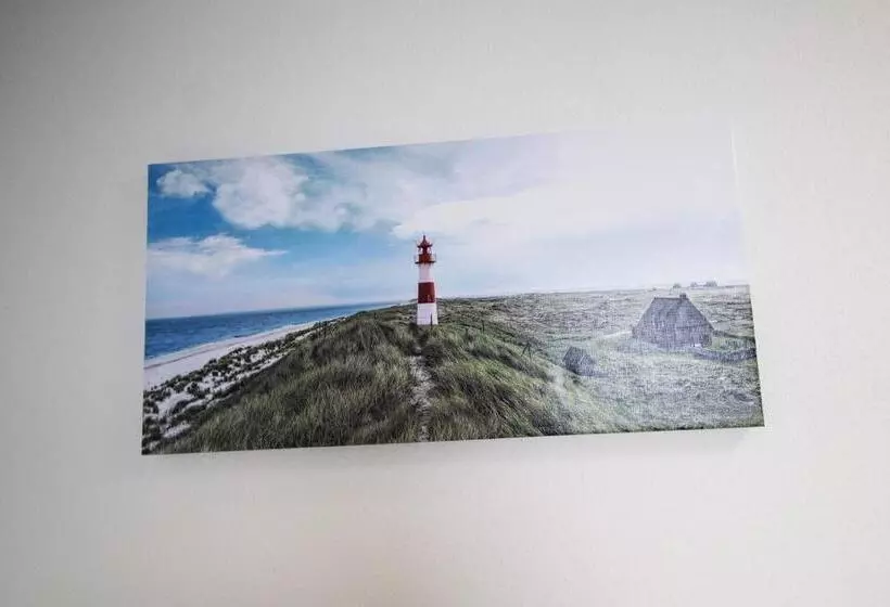 Retkeilymaja Gästehaus Emden, Gemütliche Zimmer Mit Bad & Wlan