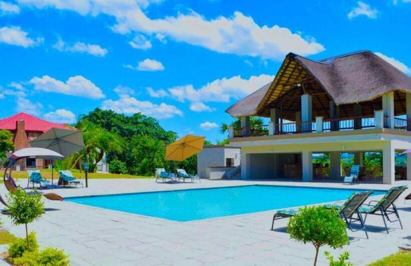 בית מלון כפרי Asante Mountain Lodge