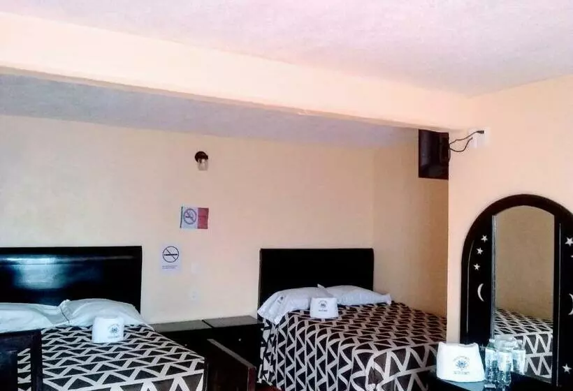 ペンション Monet, Hotel Las Torres