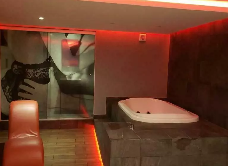 ペンション Monet, Hotel Las Torres