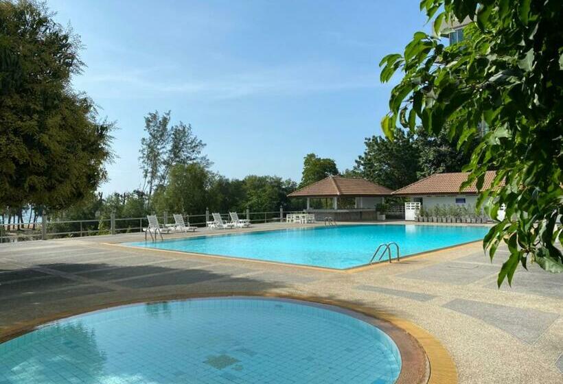 Sunshine Gypsy At Beach Villa Vibhavadi Pattaya