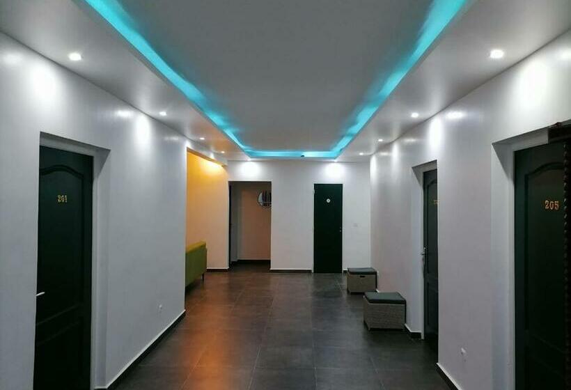 Отель 2 0 Hôtel Vanille