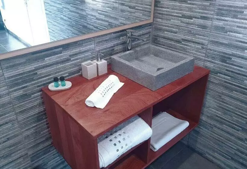 هتل 2 0 Hôtel Vanille