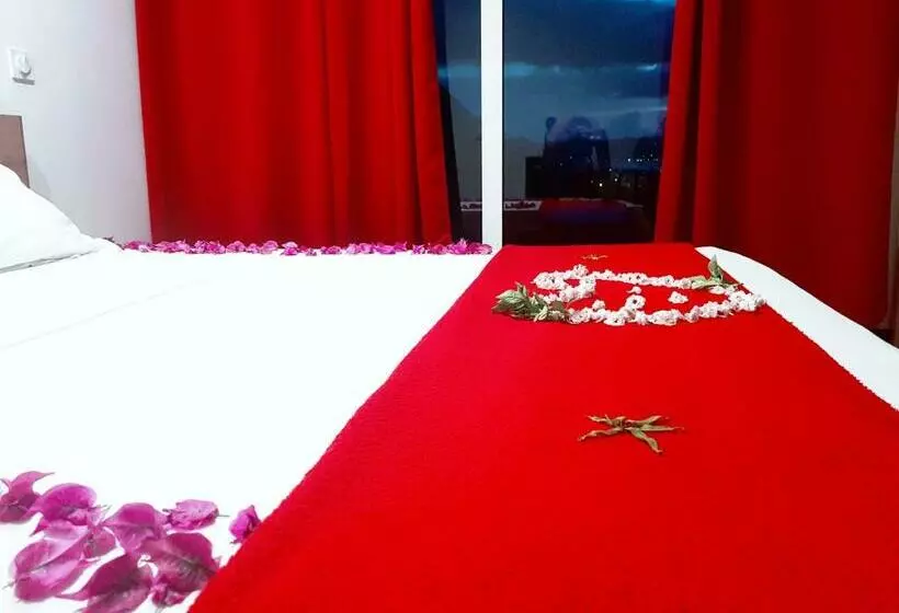 هتل 2 0 Hôtel Vanille