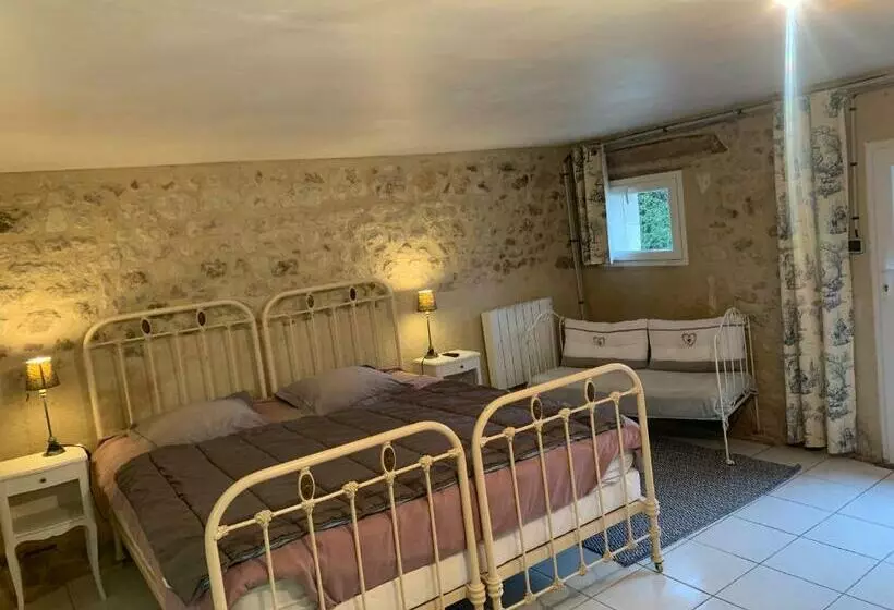 ホテル Petit Gîte à La Ferme Des Buttons