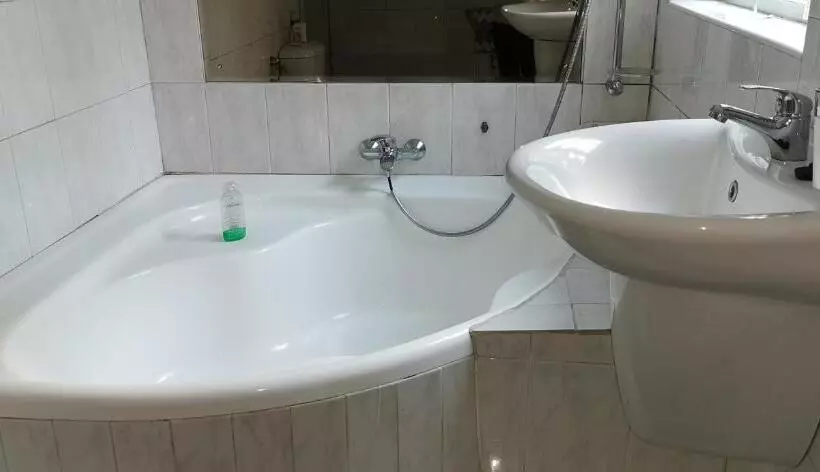 ペンション Lytton Cresent B&b