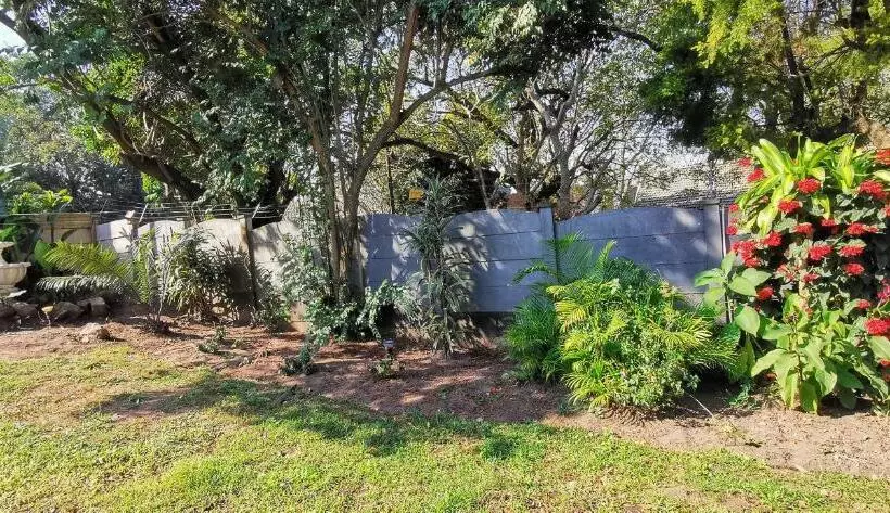 ペンション Lytton Cresent B&b