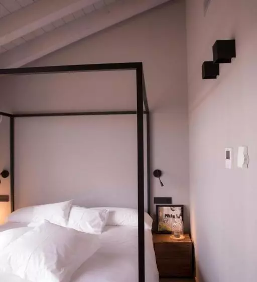 Vallivana Suites