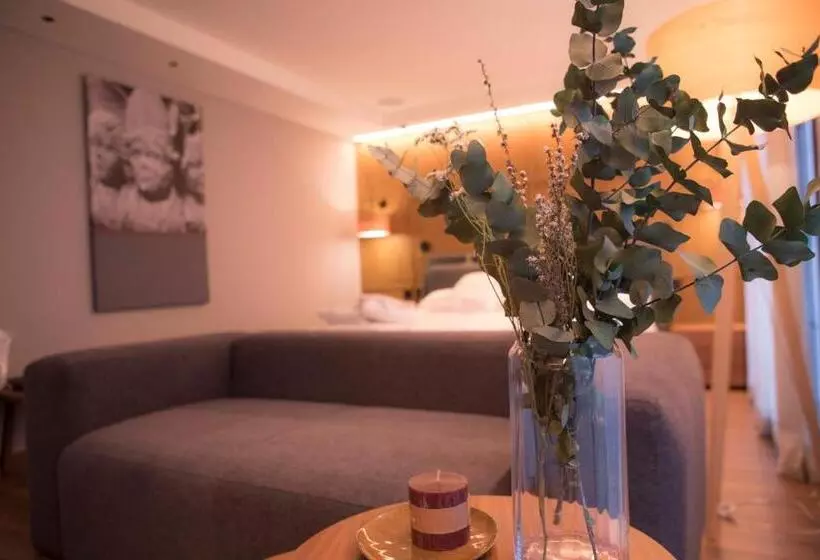 Vallivana Suites