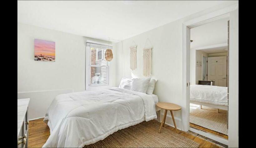 Общежитие The Melrose