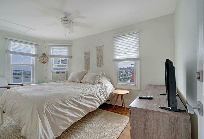 Общежитие The Melrose