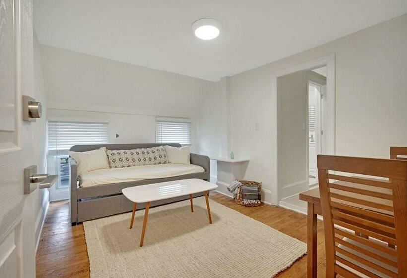 Общежитие The Melrose