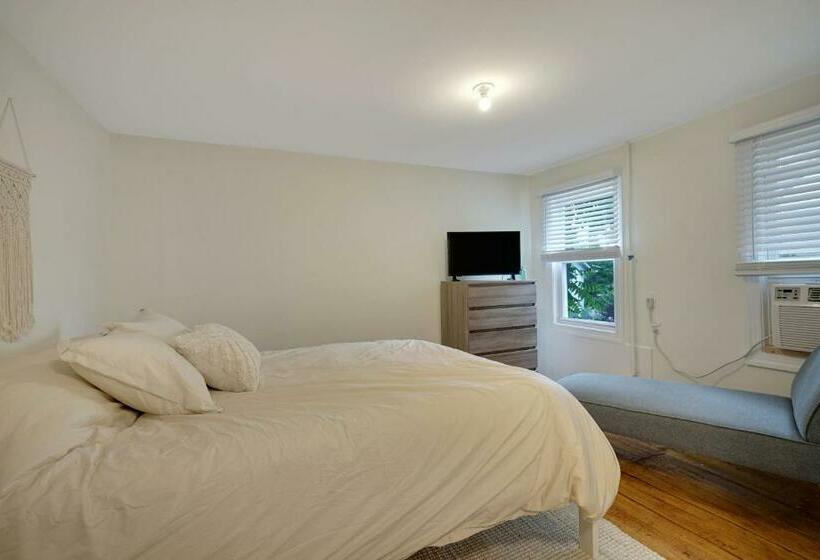 Общежитие The Melrose