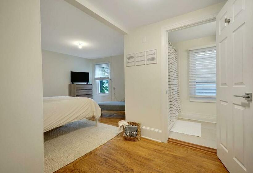 Общежитие The Melrose