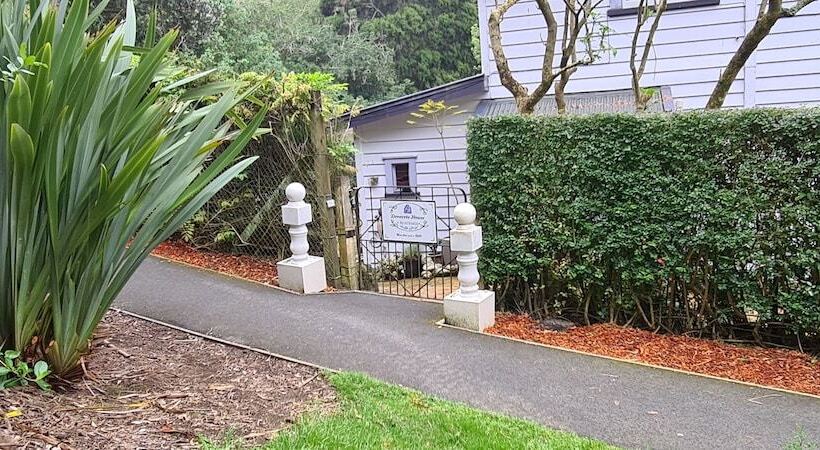 Bed and Breakfast Dovecote House