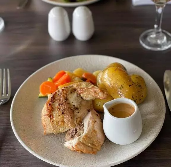 هتل The Inn At Charlestown