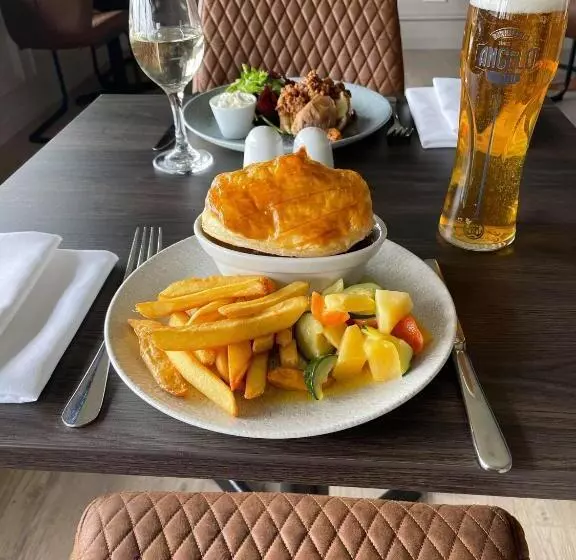 هتل The Inn At Charlestown