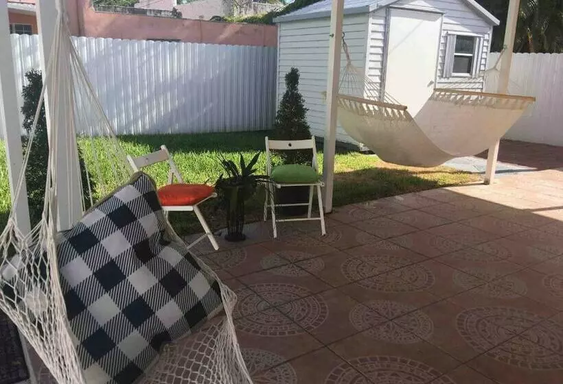 پانسیون Private Studio In Little Havana