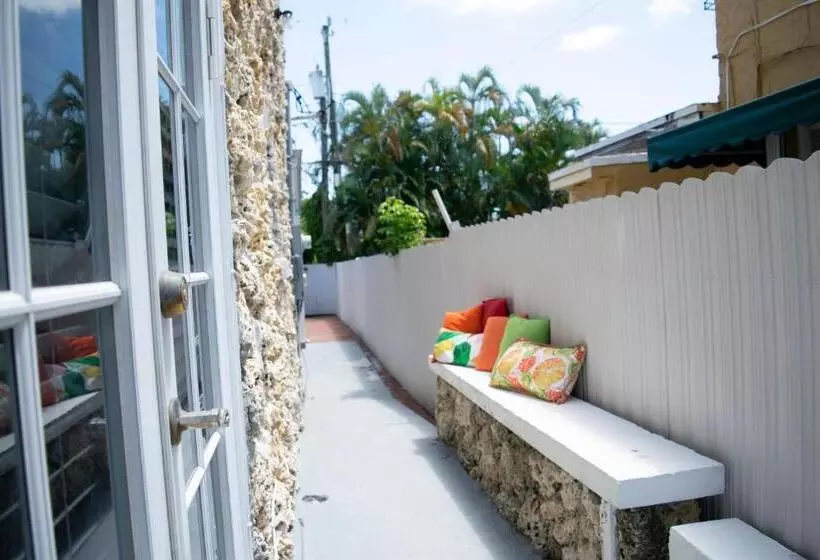 پانسیون Private Studio In Little Havana